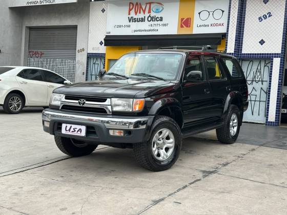 TOYOTA HILUX SW4 3.0 4X4 8V TURBO DIESEL 4P MANUAL